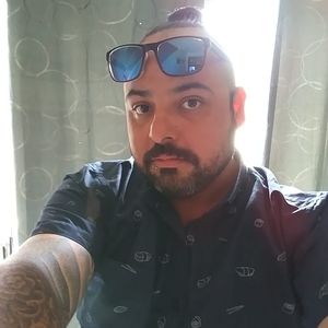 Meet your Posher, Christopher